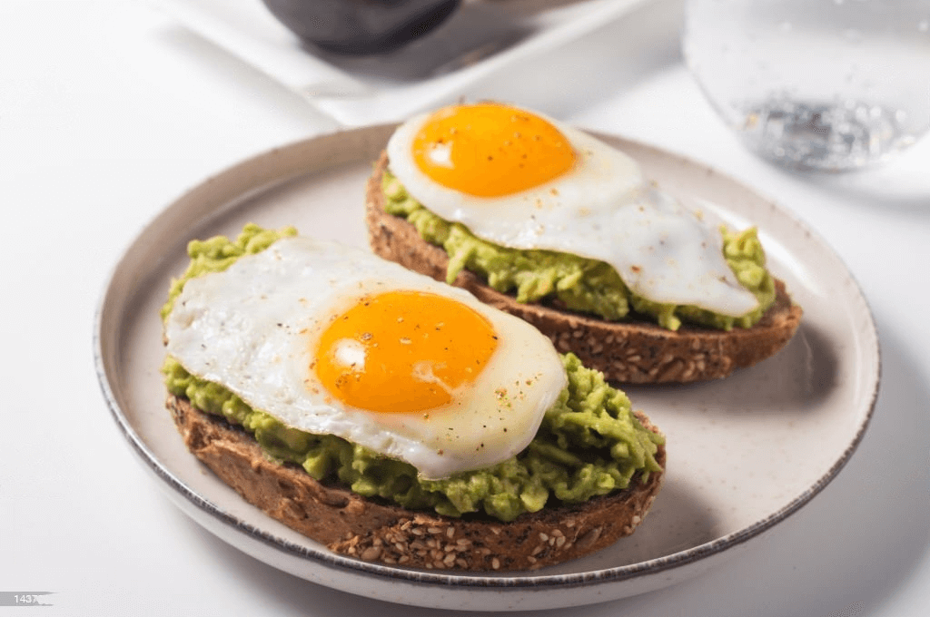 Tostada de Aguacate